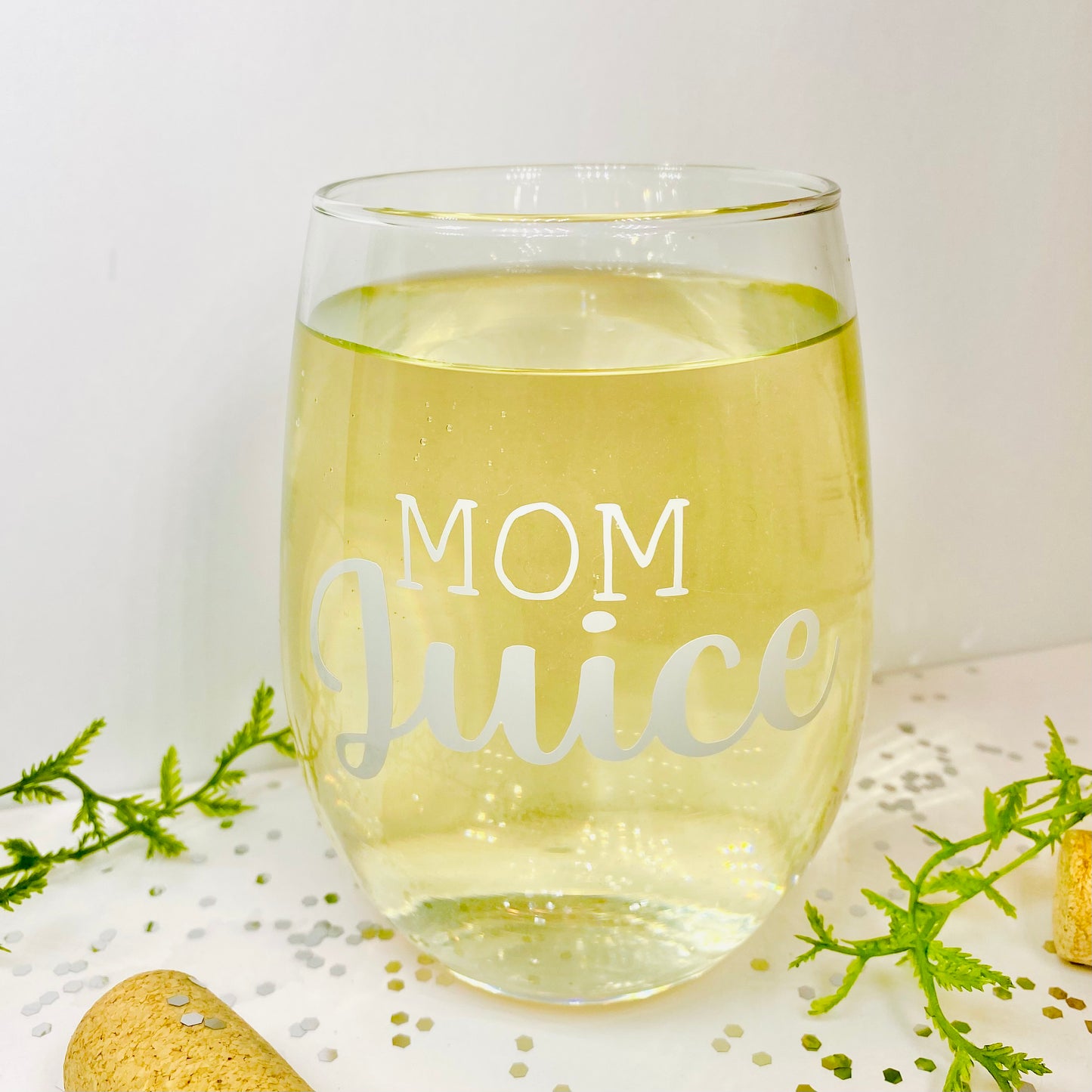 Mom Juice 20 oz Wine Glass Glass Poppy and Pine Creations   